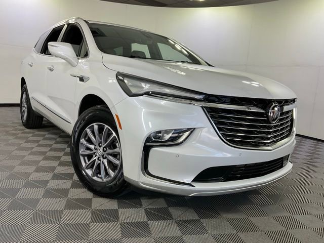 Used 2023 Buick Enclave Essence image 48