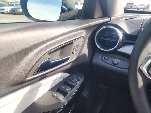 New 2026 Chevrolet Trax LT w/ Driver Confidence Package image 34