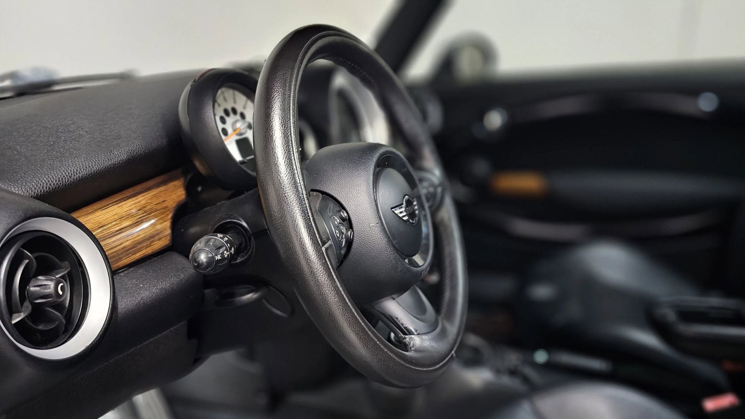 Used 2011 MINI Cooper Clubman S FWD image 13