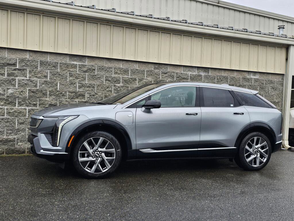 New 2026 Cadillac Optiq Luxury 1 image 3