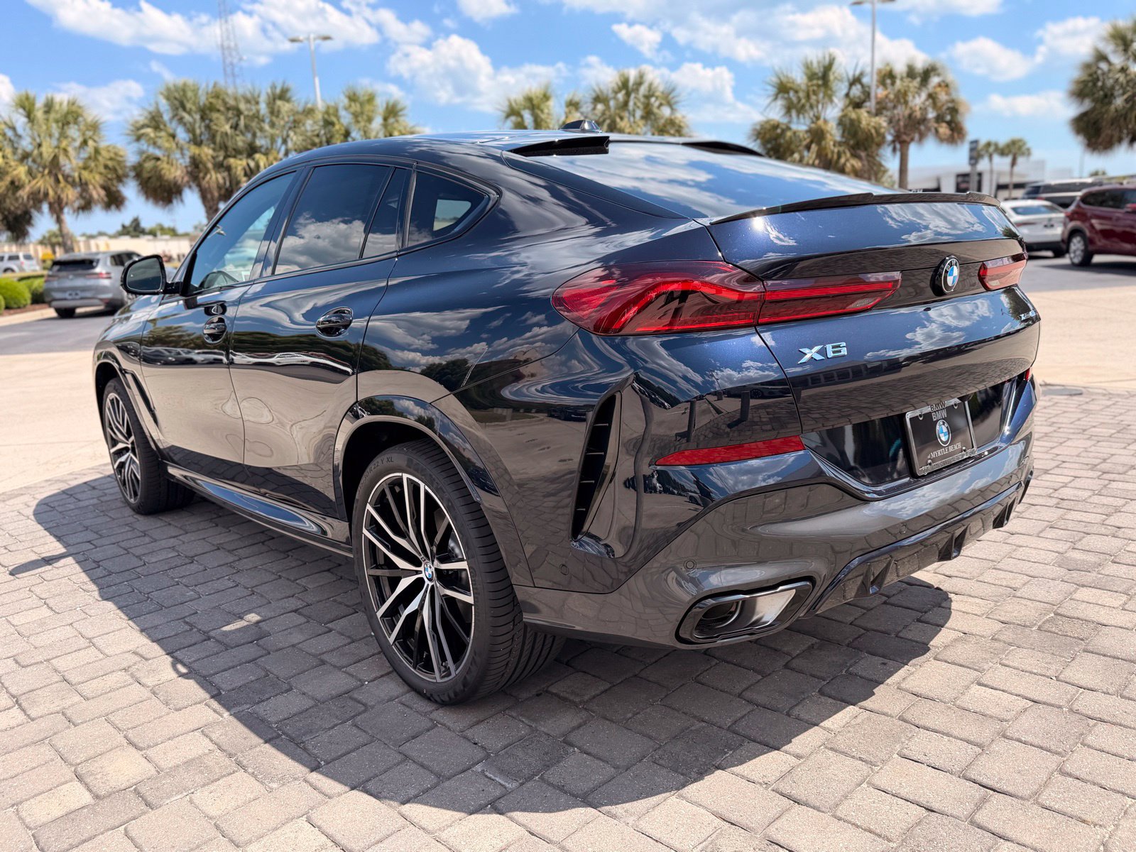 New 2027 BMW X6 xDrive40i w/ Climate Comfort Package AWD/4WD image 10