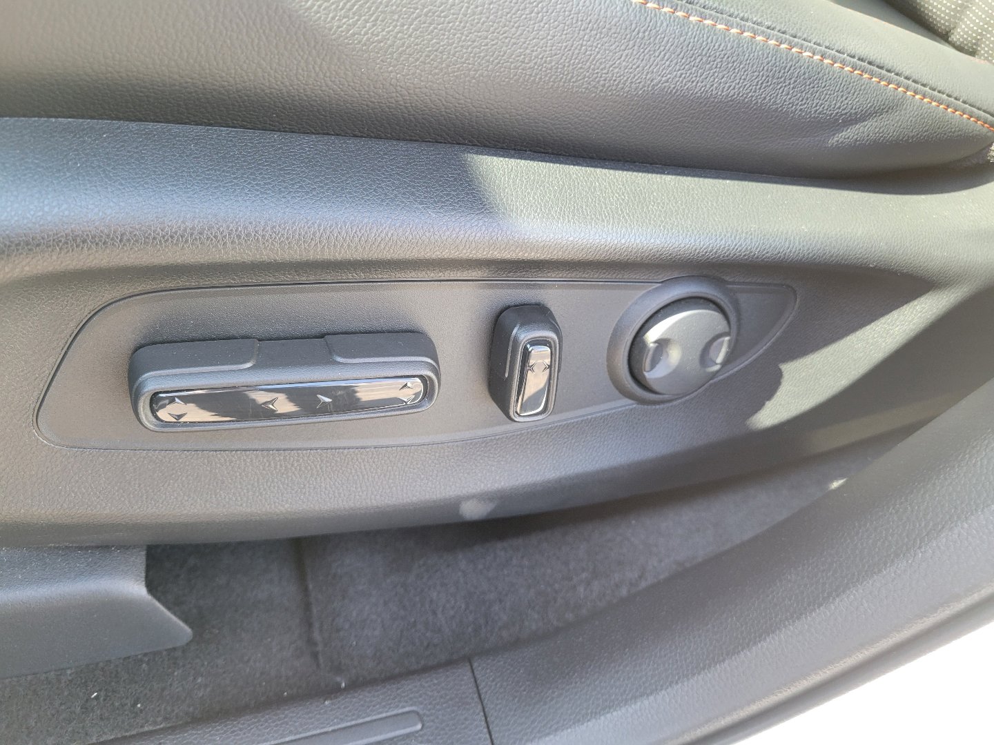 Used 2025 Honda CR-V Sport Touring image 17