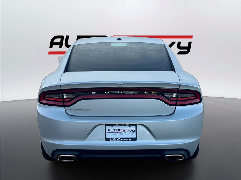 Used 2022 Dodge Charger SXT RWD image 6