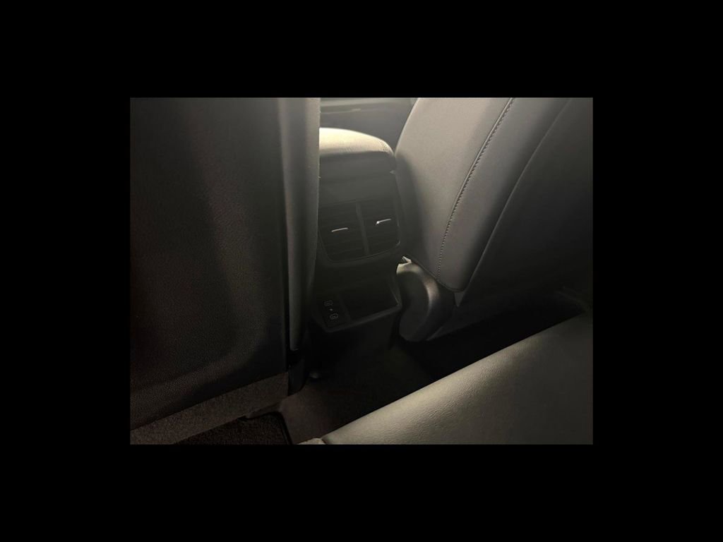 Used 2025 Kia Seltos S FWD image 25