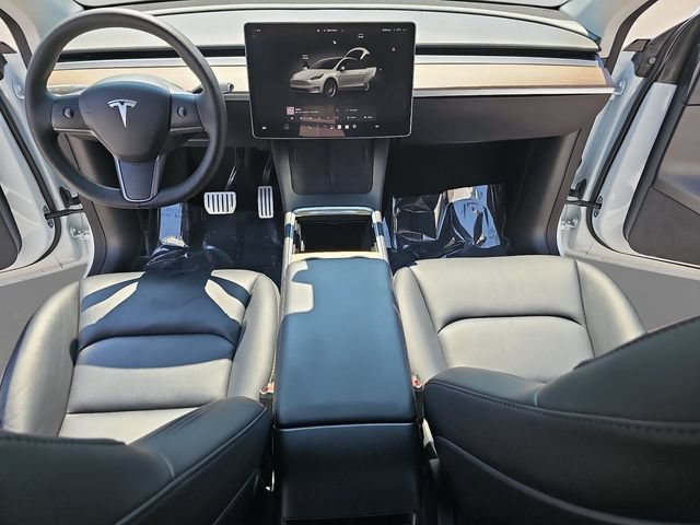 Used 2022 Tesla Model Y Performance AWD/4WD image 11
