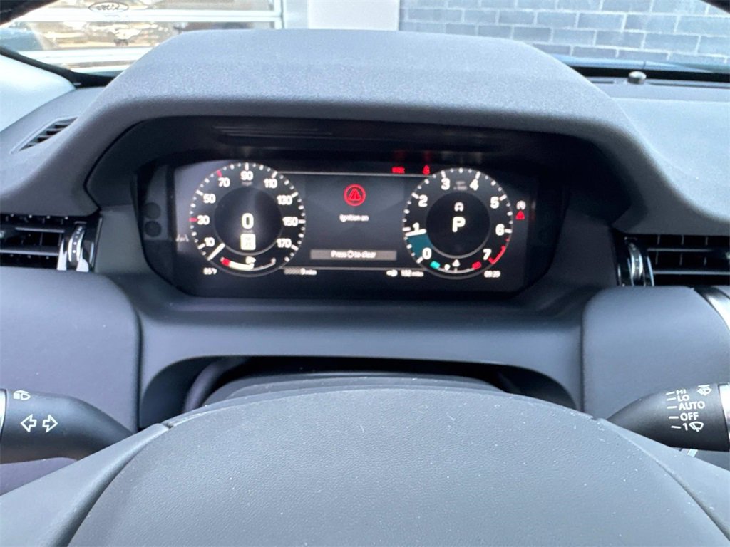 New 2025 Land Rover Discovery Sport S image 28