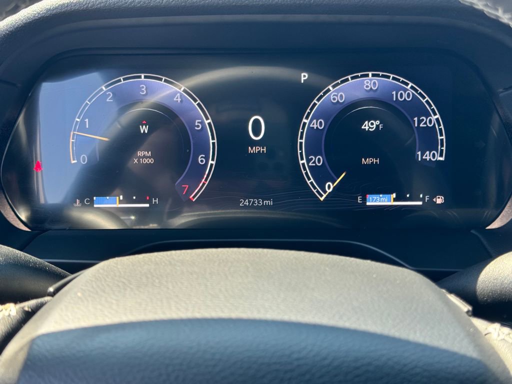 Used 2024 Jeep Grand Cherokee Laredo X image 21