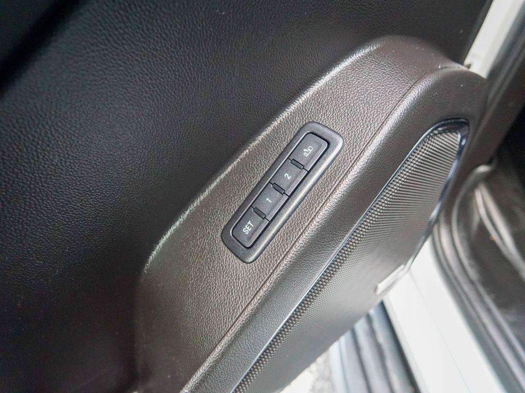 Used 2016 Chevrolet Tahoe LT AWD/4WD image 19