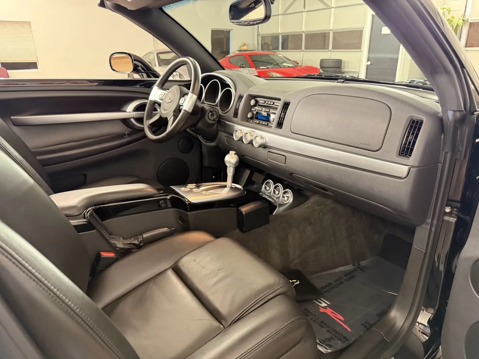Used 2006 Chevrolet SSR w/ Preferred Equipment Group RWD image 27