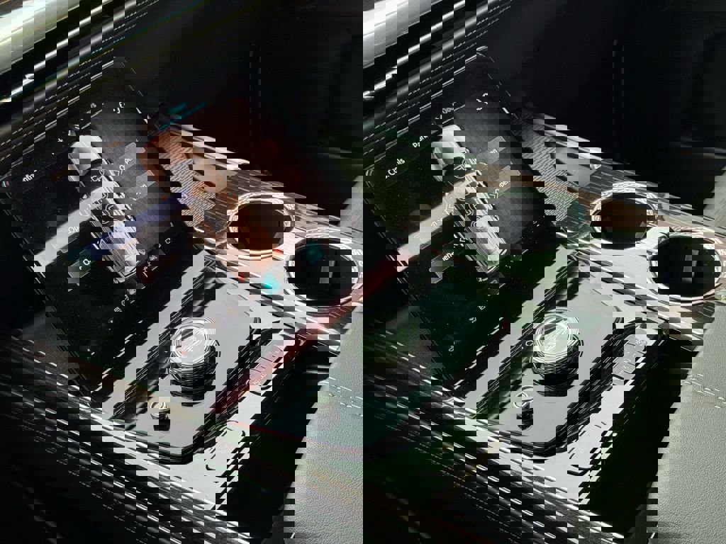 Certified 2025 Cadillac Escalade Premium Luxury w/ Touring Package image 33