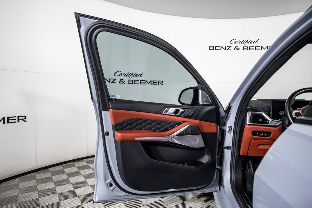 Used 2024 BMW X5 M Competition w/ Executive Package image 15