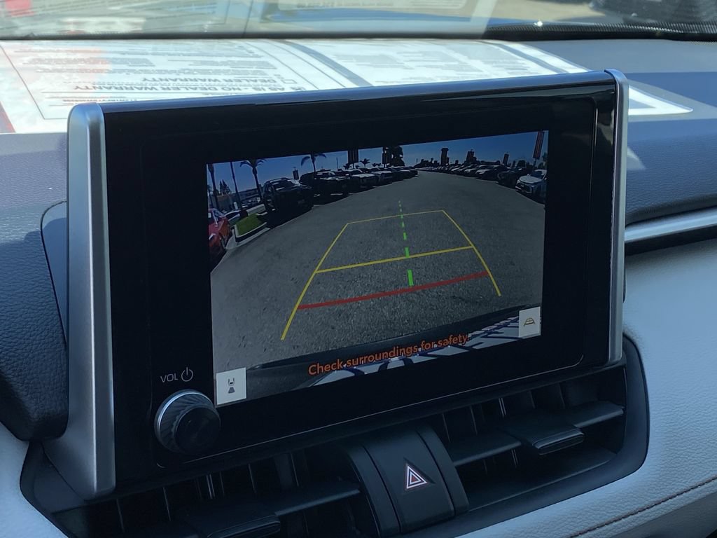 Certified 2025 Toyota RAV4 XLE w/ Convenience Package FWD image 30