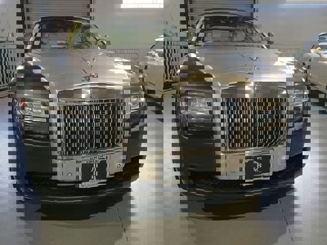 Used 2011 Rolls-Royce Ghost image 31