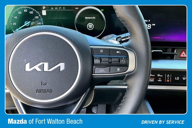 Used 2025 Kia Sportage SX Prestige image 11