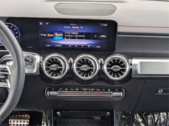 Used 2025 Mercedes-Benz EQB 250+ image 21