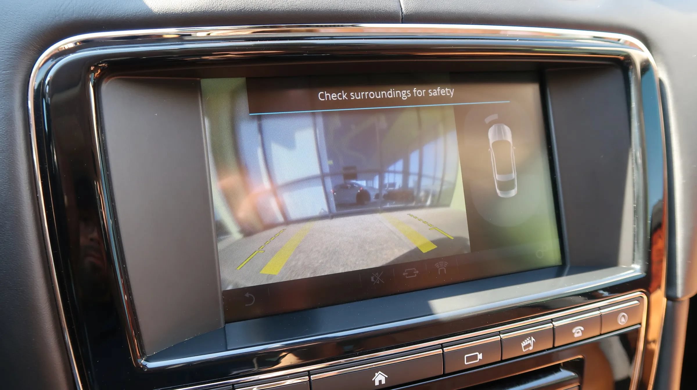 Used 2017 Jaguar XJ L Portfolio AWD/4WD image 34
