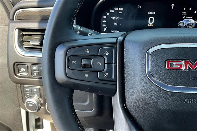 Used 2024 GMC Yukon XL AT4 w/ Technology Package image 11