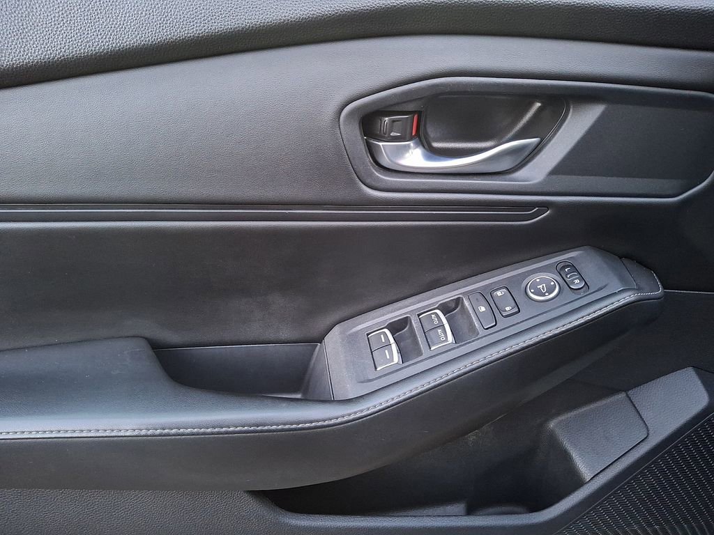 Used 2023 Honda Accord Sport image 9