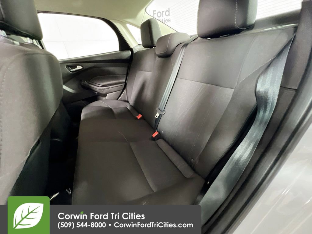 Used 2016 Ford Focus SE image 26