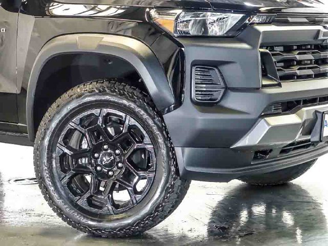 New 2026 Chevrolet Colorado Trail Boss AWD/4WD image 4