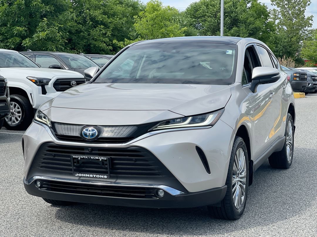 Certified 2023 Toyota Venza Limited AWD/4WD image 2