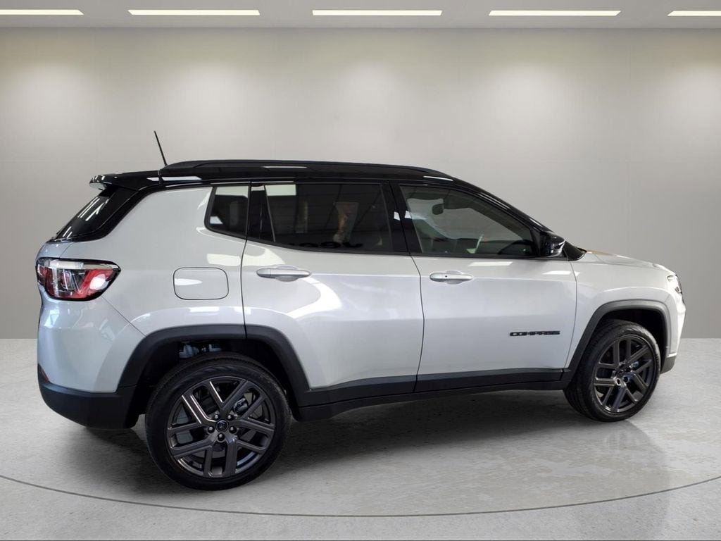 New 2026 Jeep Compass Limited AWD/4WD image 2