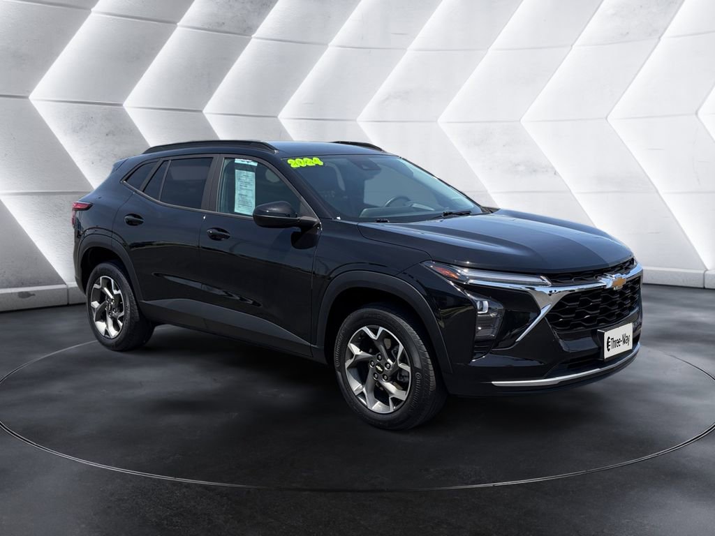 Certified 2024 Chevrolet Trax LT w/ LT Convenience Package FWD image 7