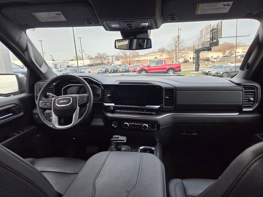 Used 2023 GMC Sierra 1500 SLT w/ SLT Premium Package image 28