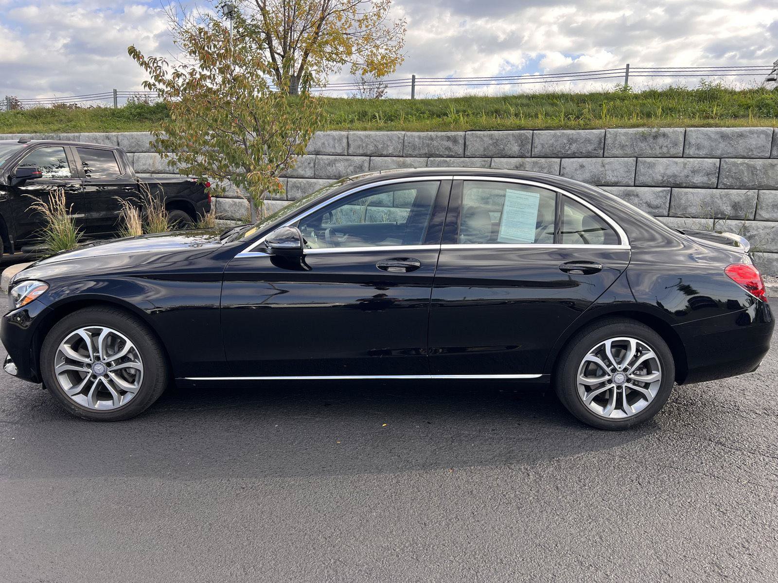 Used 2016 Mercedes-Benz C 300 4MATIC Sedan image 6