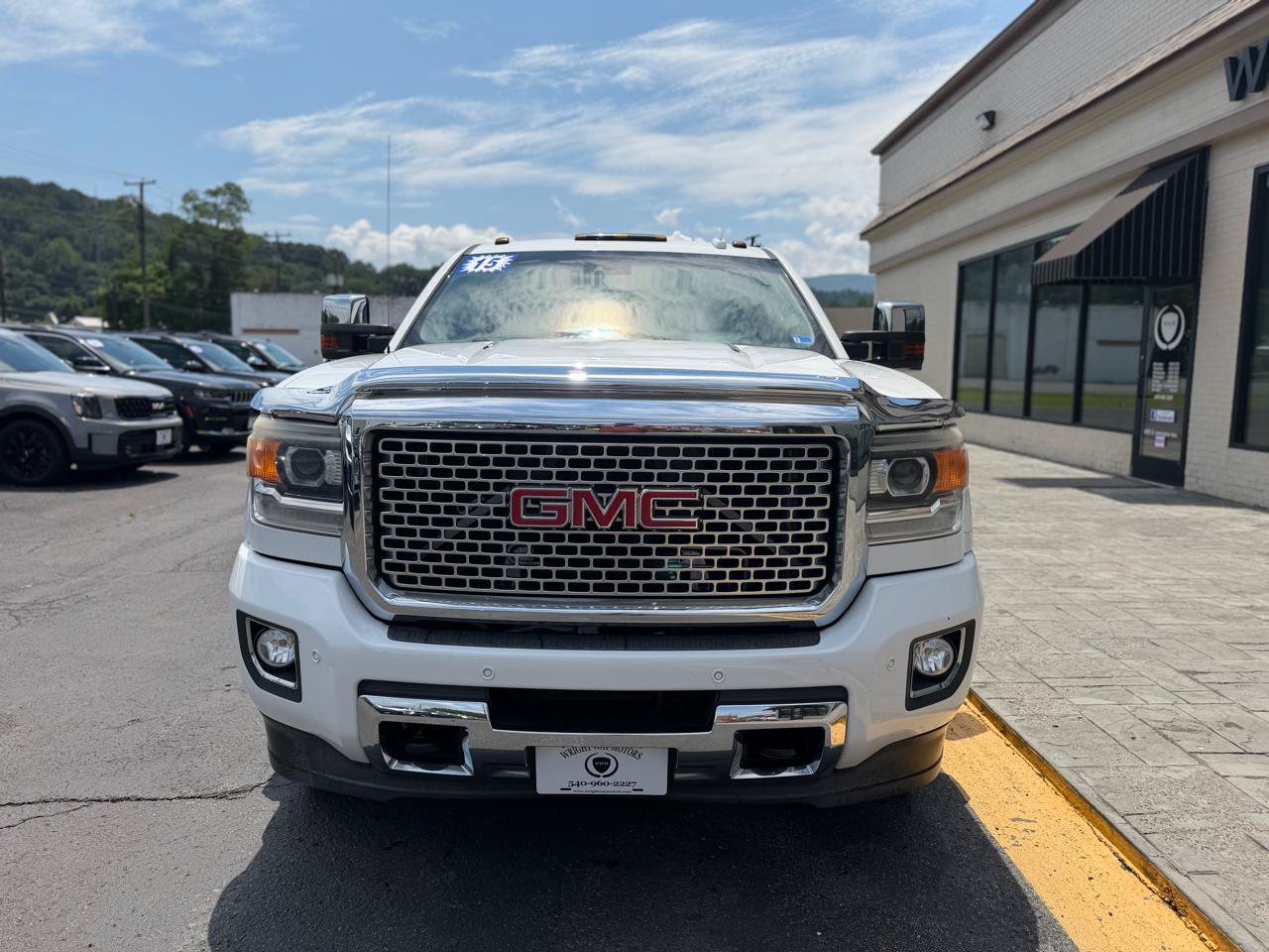 Used 2015 GMC Sierra 3500 Denali w/ Duramax Plus Package AWD/4WD image 7