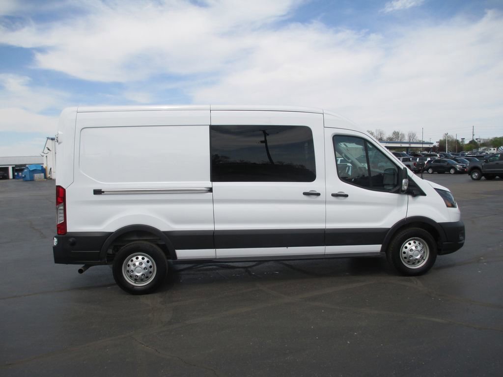 Used 2025 Ford Transit 250 148 Medium Roof Extended AWD w/ Load Area Protection Package image 4
