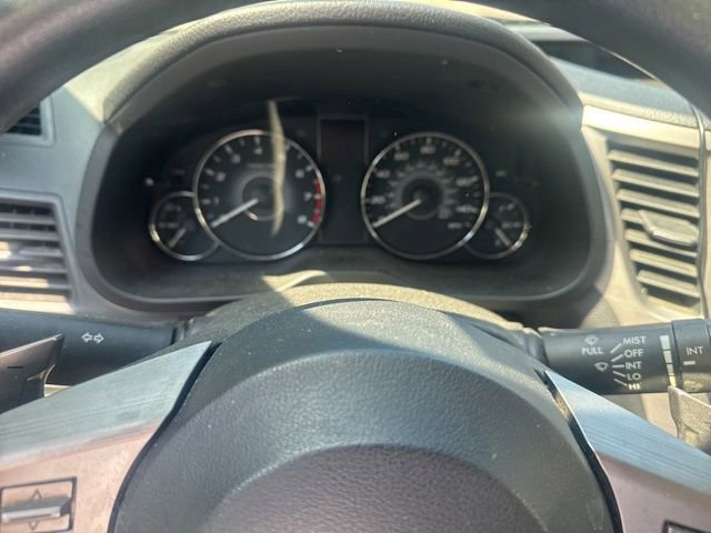 Used 2010 Subaru Outback 2.5i AWD/4WD image 16