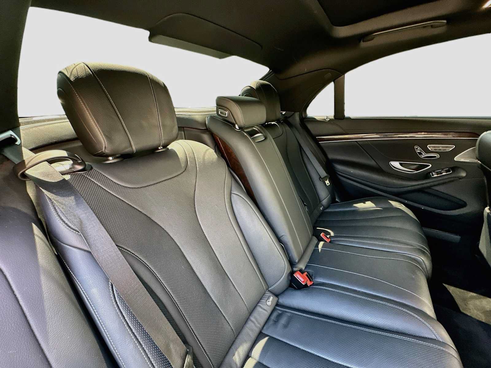 Used 2020 Mercedes-Benz S 450 Sedan image 28