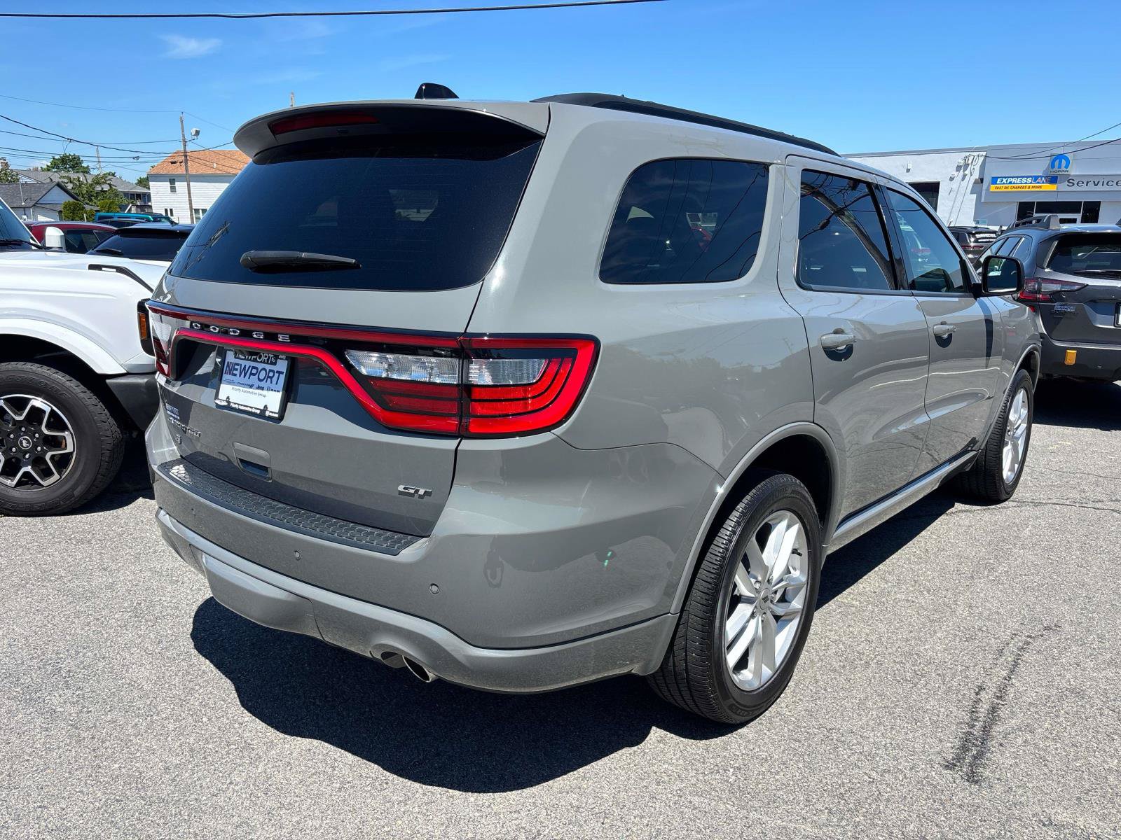 Certified 2025 Dodge Durango GT AWD/4WD image 3