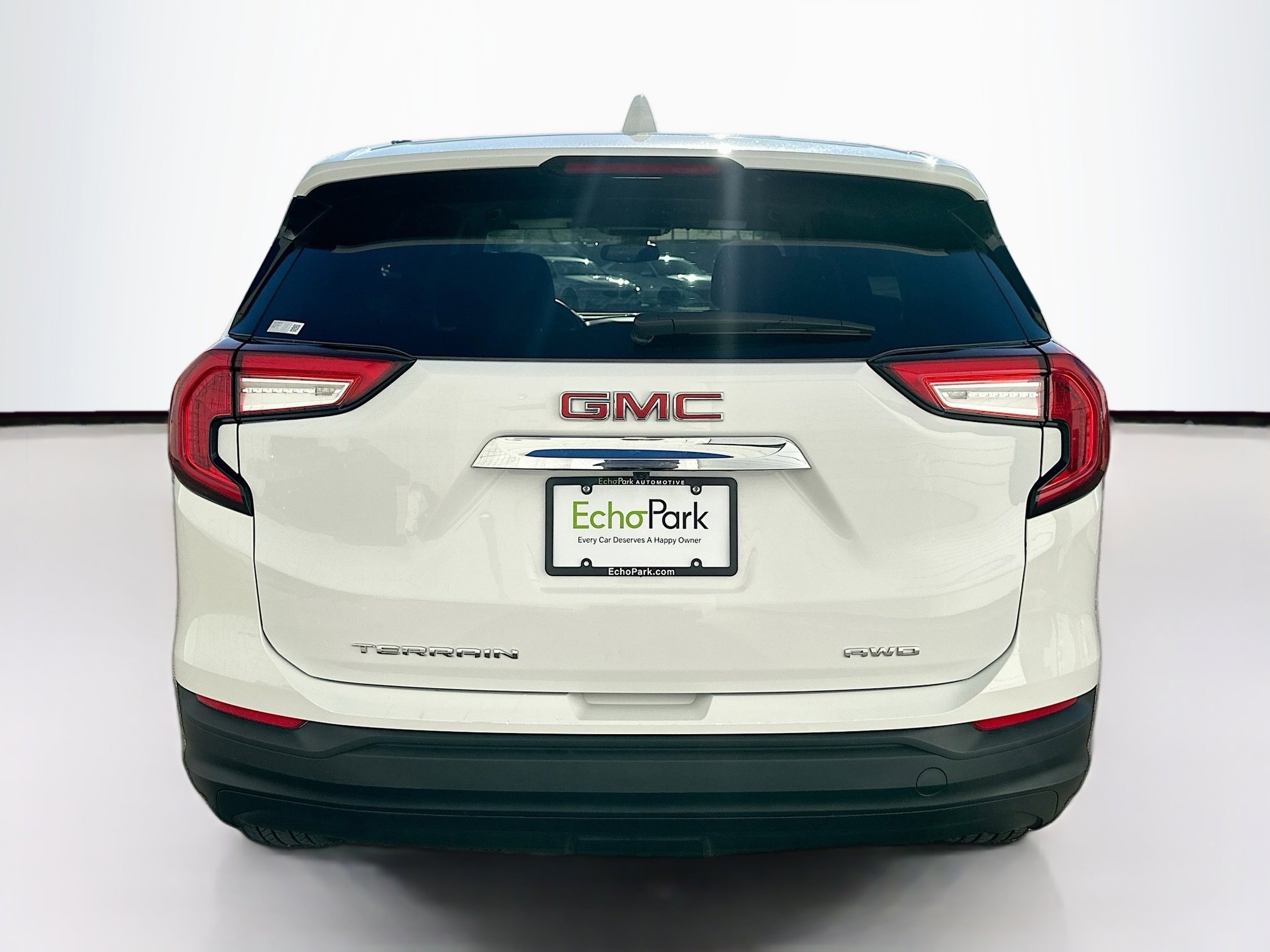 Used 2024 GMC Terrain SLE image 7