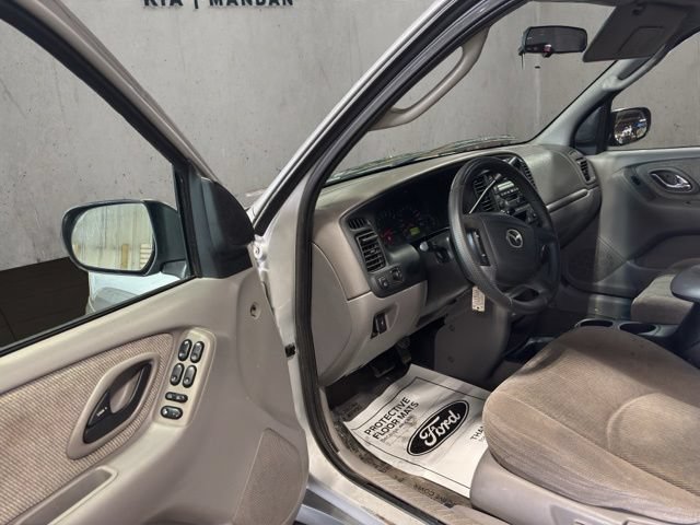 Used 2002 MAZDA Tribute 4WD image 18