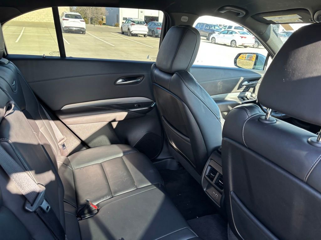 Used 2023 Cadillac XT4 Premium Luxury image 15