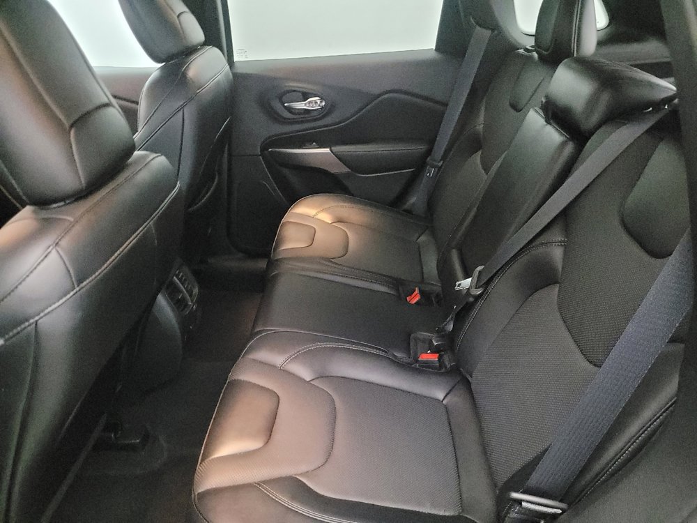 Used 2022 Jeep Cherokee Limited image 18