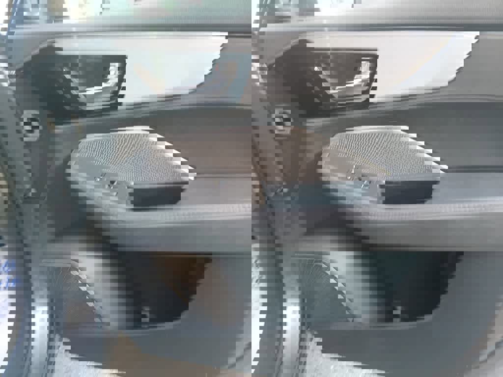 Used 2023 Acura MDX SH-AWD image 28