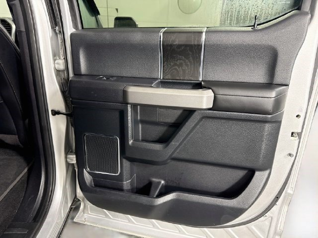 Used 2018 Ford F150 Platinum w/ Technology Package AWD/4WD image 27