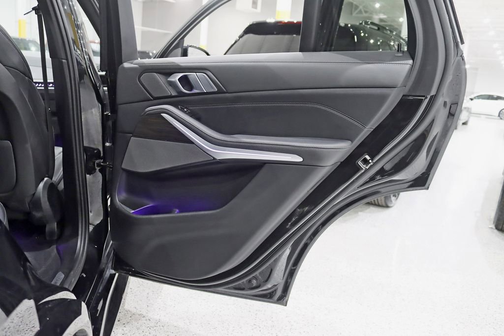 Used 2024 BMW X5 xDrive40i w/ M Sport Package image 40