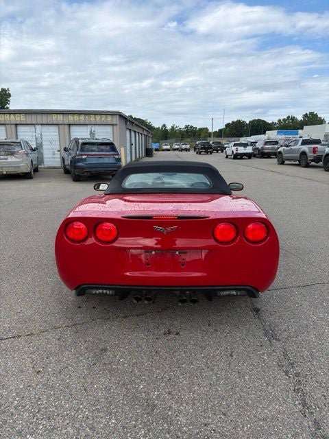 Used 2007 Chevrolet Corvette Convertible w/ Preferred Equipment Group RWD image 3