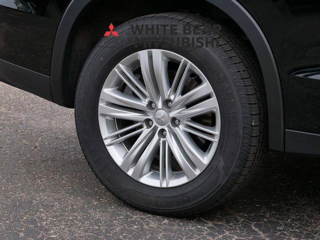 Used 2023 Mitsubishi Outlander ES FWD image 7