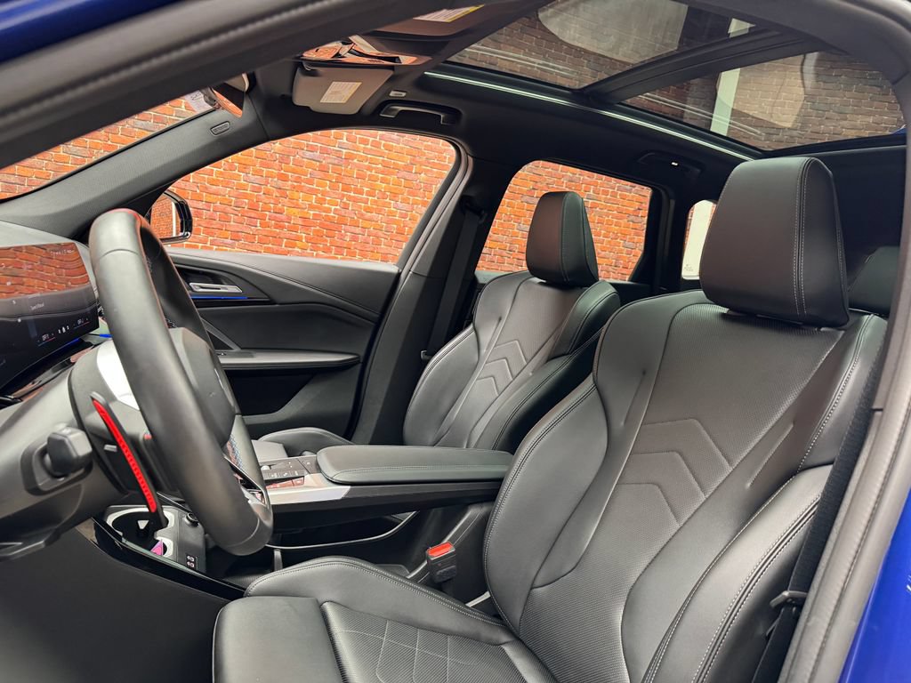 Certified 2025 BMW X1 M35i AWD/4WD image 24