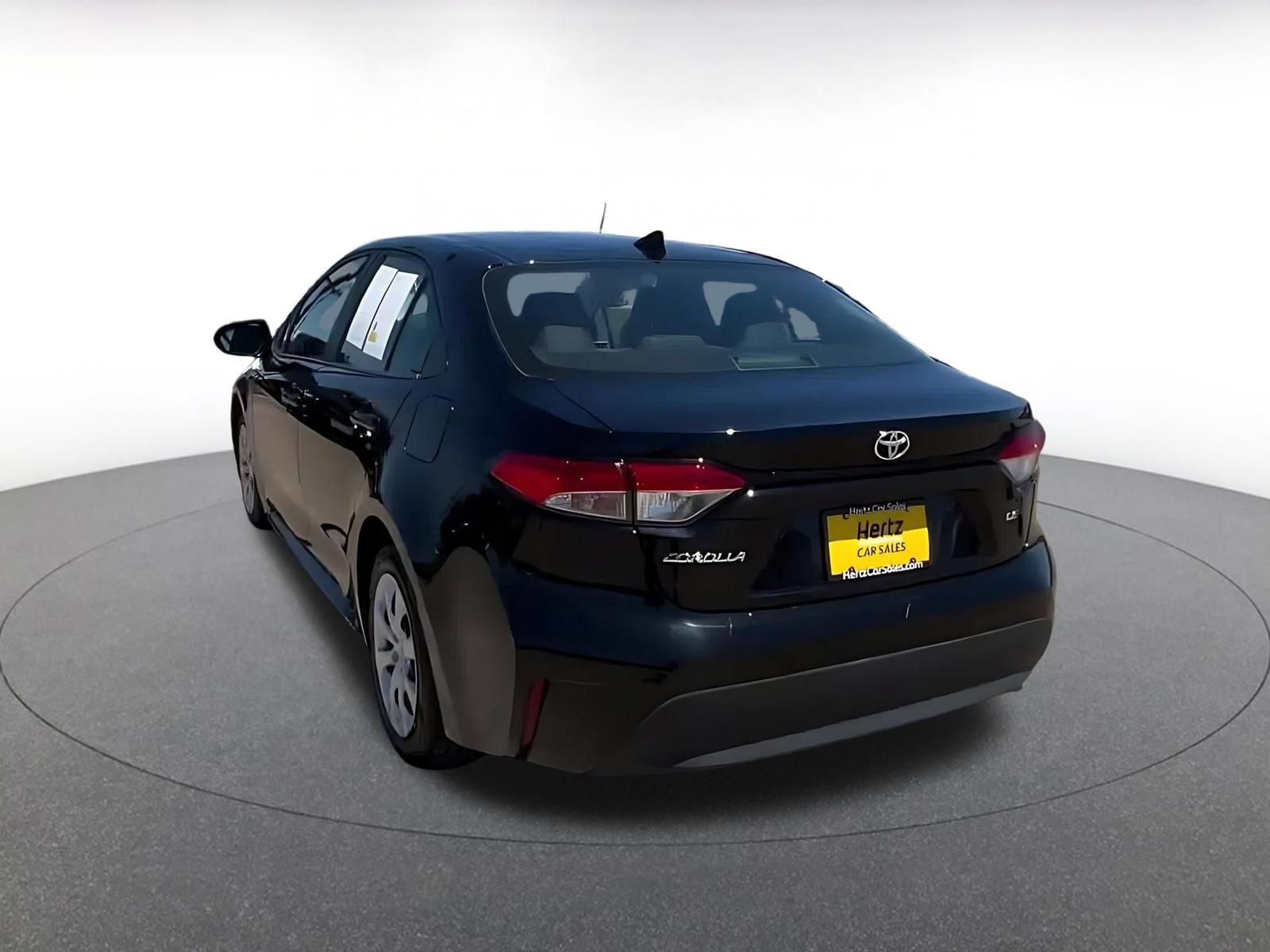 Used 2025 Toyota Corolla LE FWD image 10