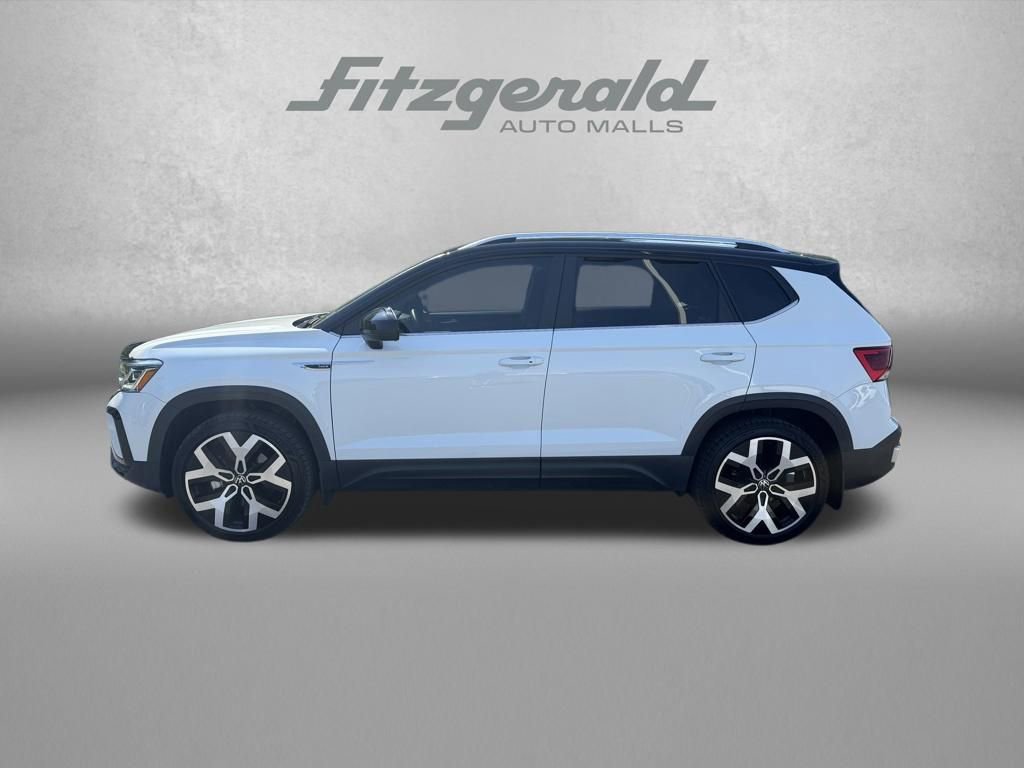 Used 2023 Volkswagen Taos SEL AWD/4WD image 4