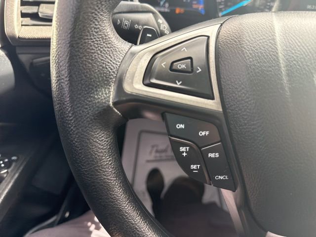 Used 2020 Ford Fusion SE image 19