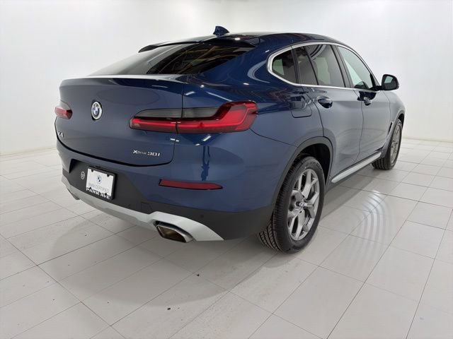Certified 2023 BMW X4 xDrive30i w/ Convenience Package image 5