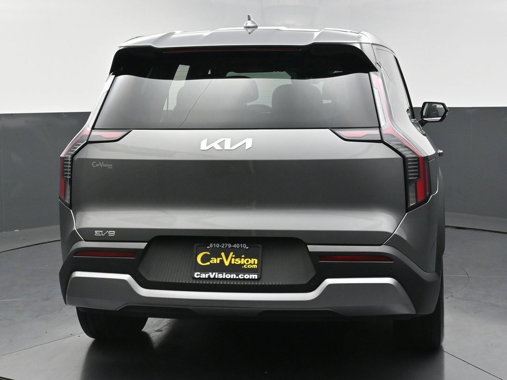 Used 2024 Kia EV9 Light Long Range image 4
