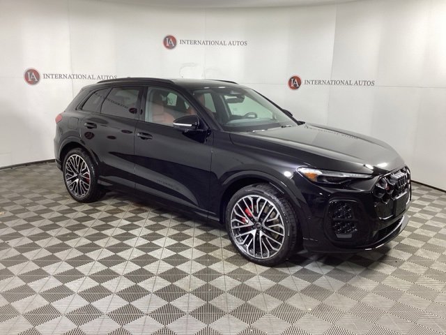 New 2025 Audi SQ5 Prestige image 3